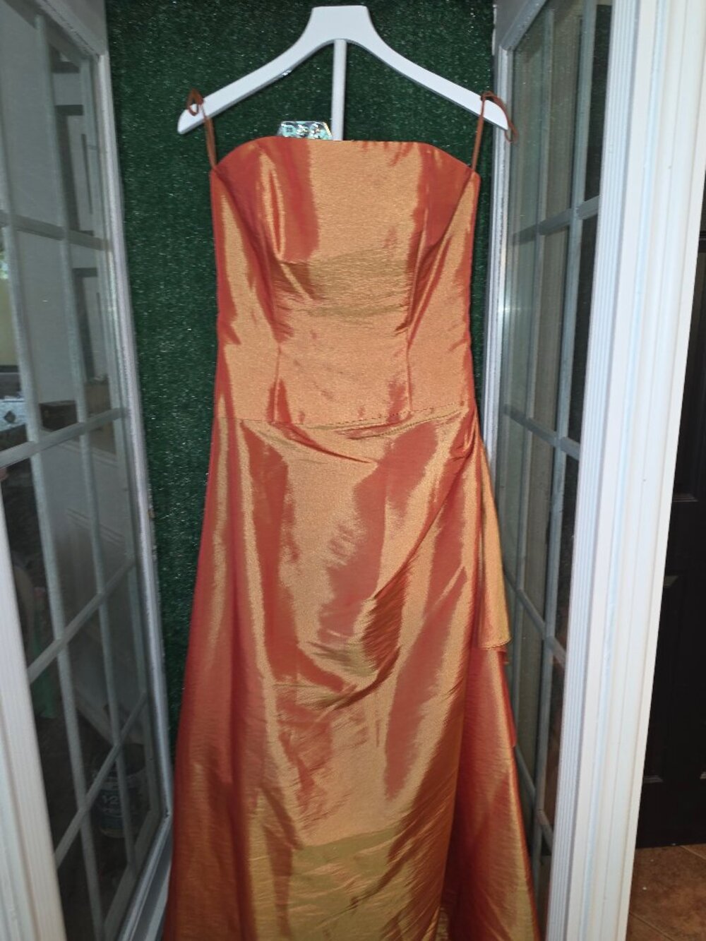 Jordan Fashions Iridescent Orange Gold Taffeta Strapless Formal Gown szS